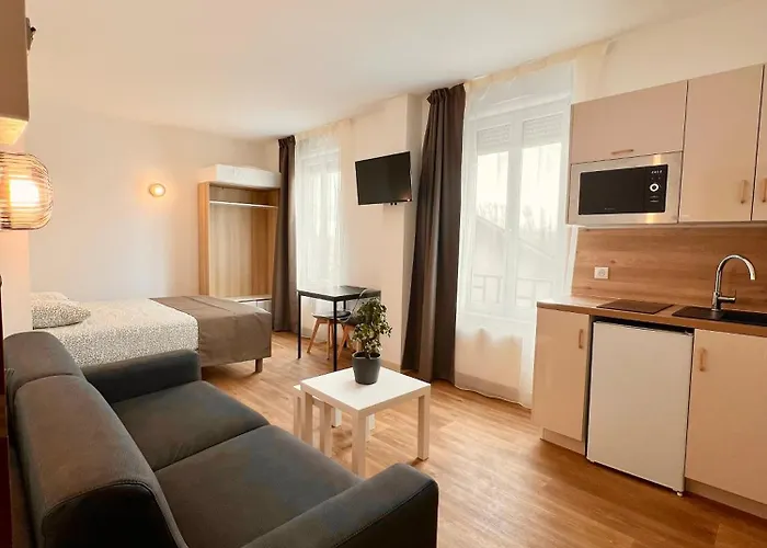 Studio 4 Pers Face Gare Sncf Appart Hotel Le Cygne D4
